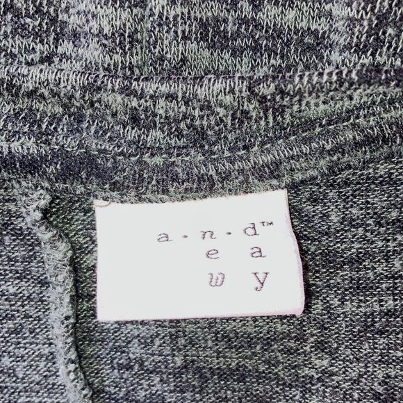 A NEW DAY V Neck Tunic Sweater Short Sleeves Gray Green Womens XL - Picture 6 of 8